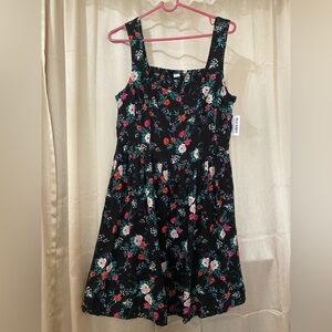 Old Navy Black Floral Square Neck Dress NWT Medium